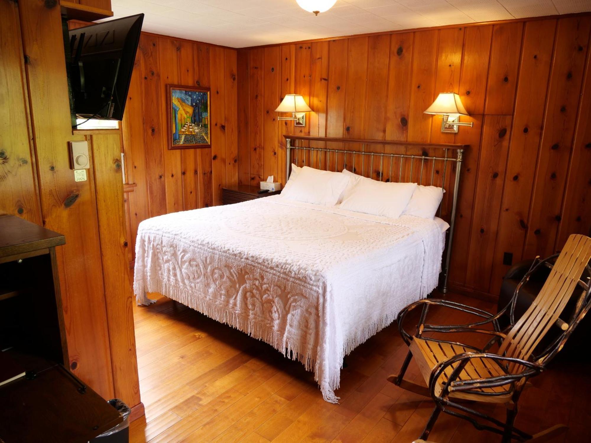 Ludington Blue Spruce Inn Pokój zdjęcie